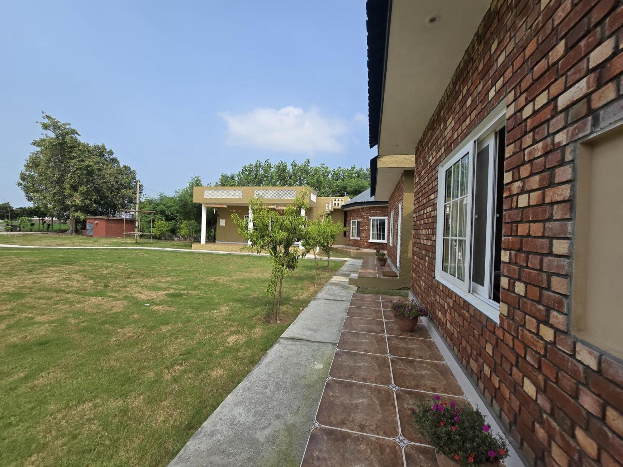 Rustic Roots Farm Stay Attari 외부 사진